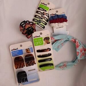 Hair Scrunchies Clips Pack NWT Tie Dye